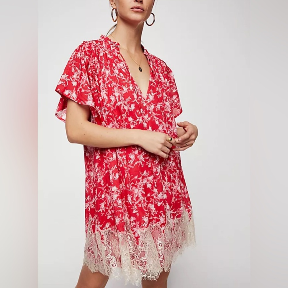 FREE PEOPLE red white dainty floral print short sleeve V neck mini dress lace